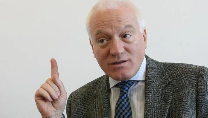 Stoica, despre "HANDICAPUL" lui Iohannis: E mai puţin cunoscut la nivelul politicii naţionale