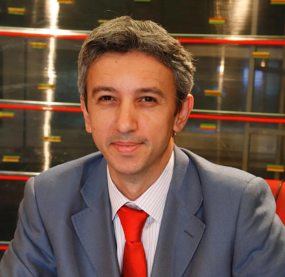 Dan Diaconescu şi-a depus candidatura la BEC