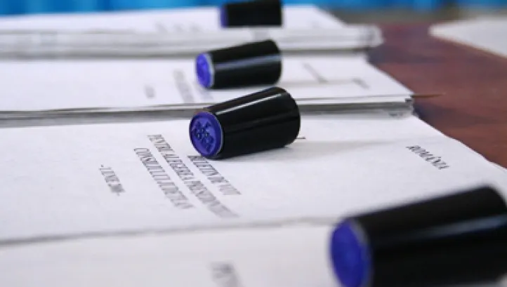 ALEGERILE PREZIDENŢIALE: Prezenţa la vot va fi monitorizată în toate secţiile de votare
