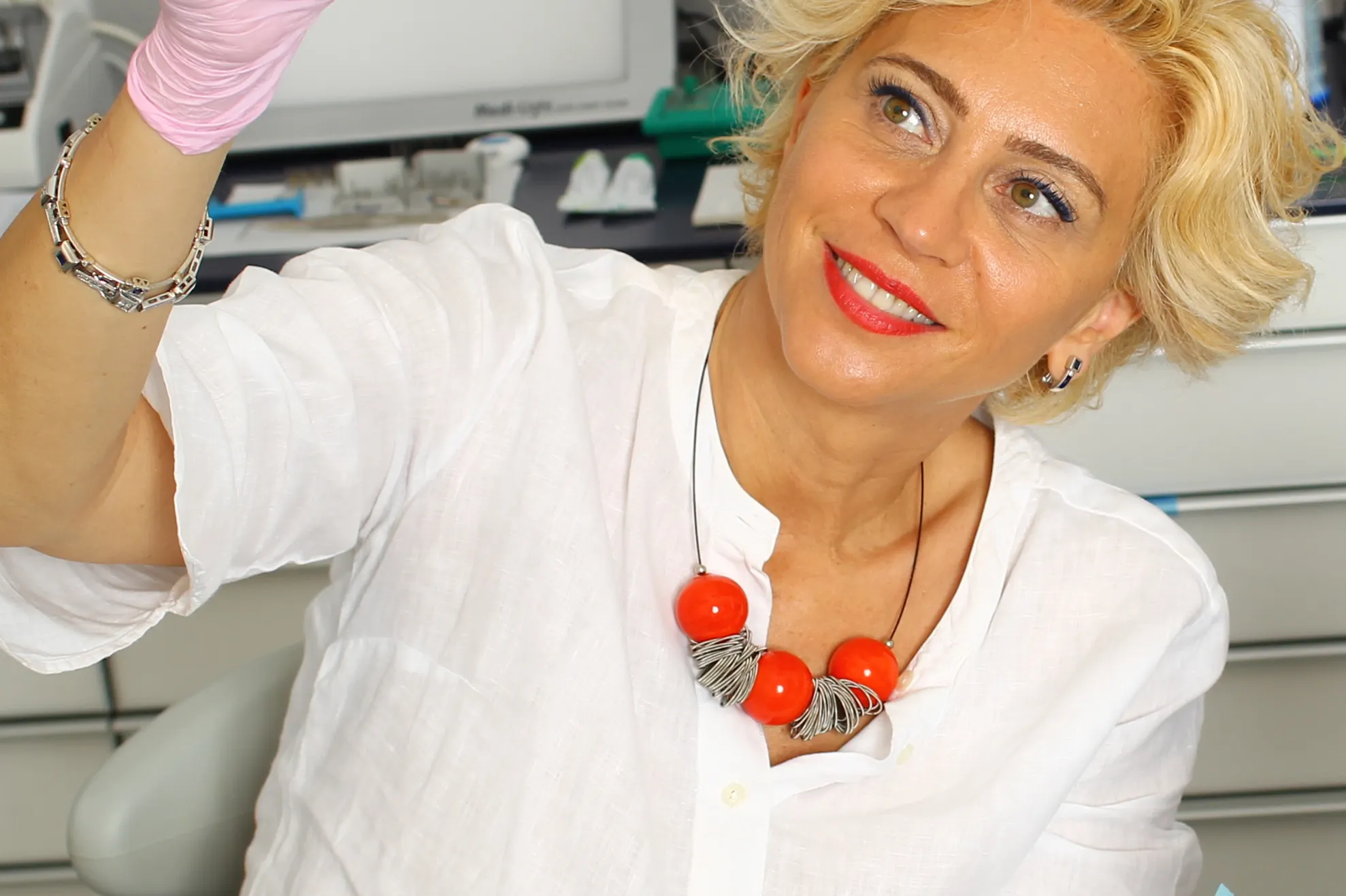 Până la ce vârstă poți purta aparat dentar? Alfă de la specialiști.