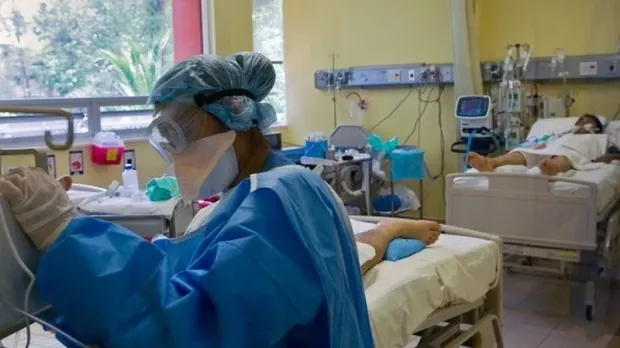 EBOLA: Cum arată salonul pregătit pentru tratarea posibililor pacienţi infectați