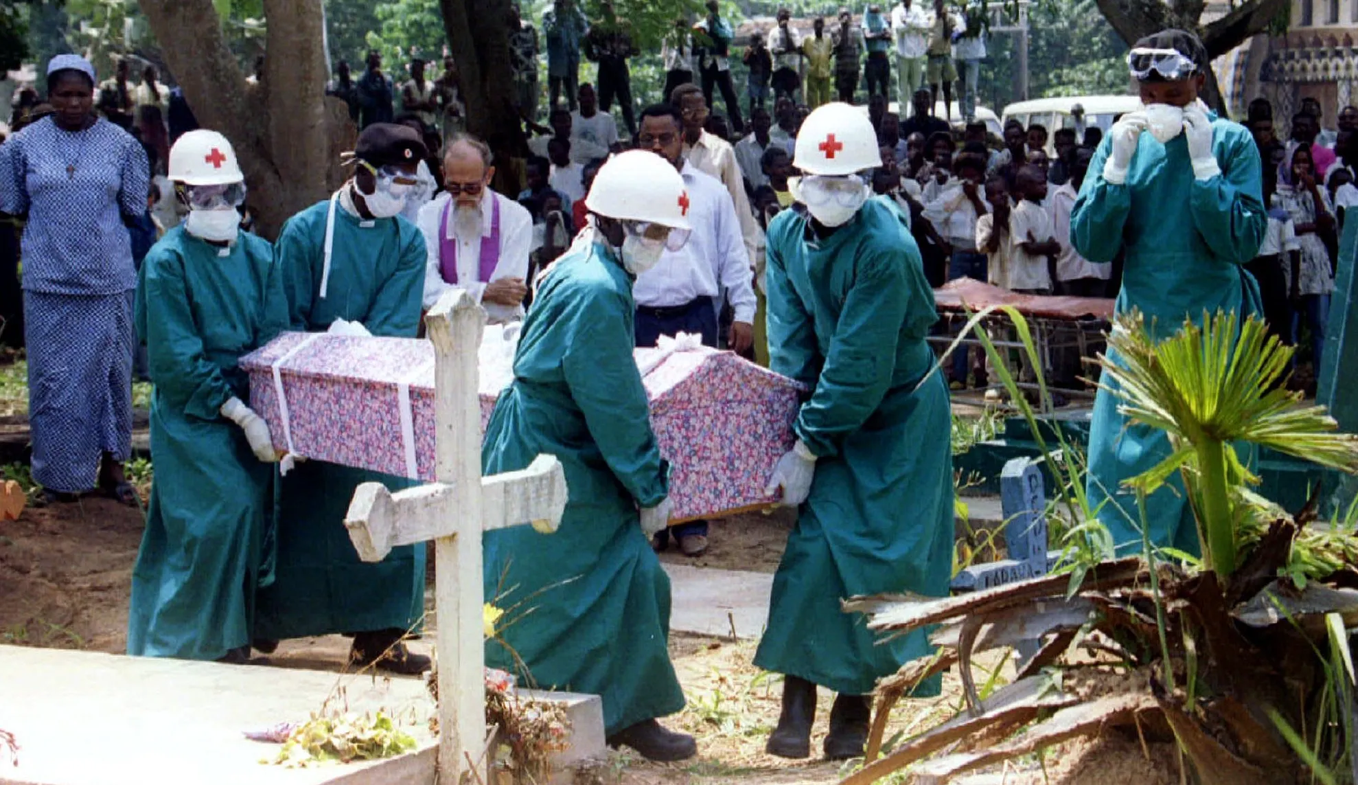 EBOLA: Crește numărul deceselor 