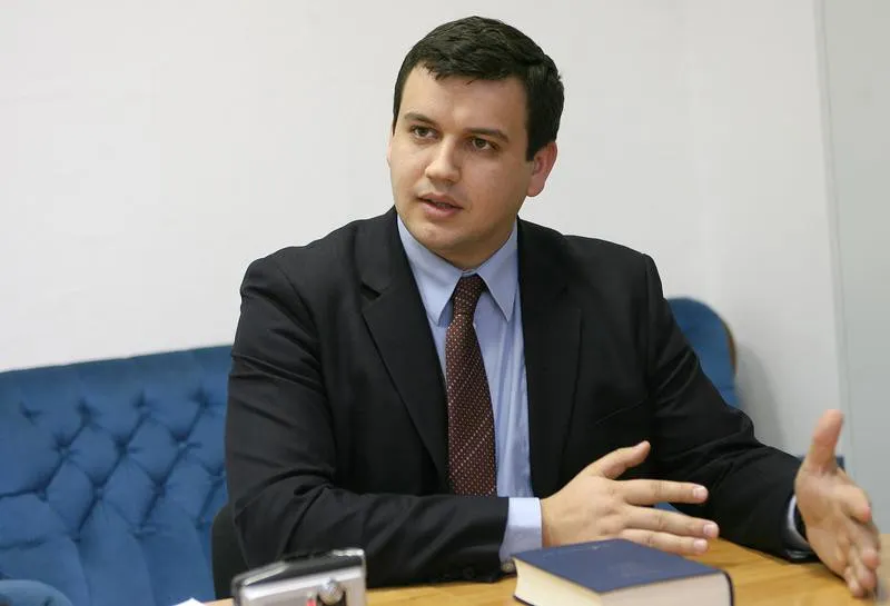 Eugen Tomac: PMP va depune plângeri penale împotriva celor care blochează afişajul Elenei Udrea