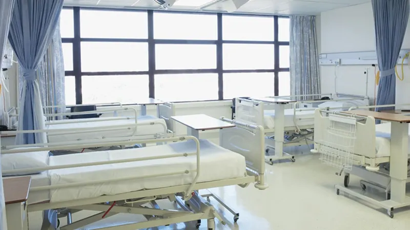 ANI: Fost şef al Direcţiei Medicale din MApN, acuzat de abuz în serviciu şi trafic de influenţă