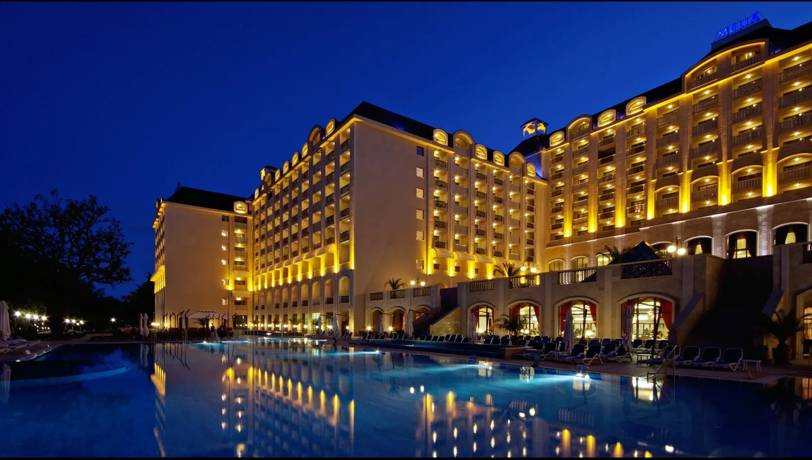 Cum arată o zi de lucru în unul dintre cele mai luxoase hoteluri