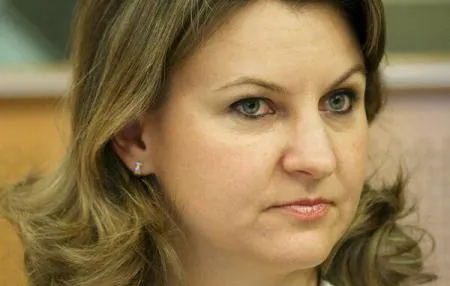 DOSARUL MICROSOFT. Fostul ministru al Comunicaţiilor Adriana Ţicău, la DNA
