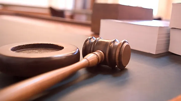Administratorul unei societăţi, trimis în judecată după ce a promis aranjarea unui dosar la DIICOT