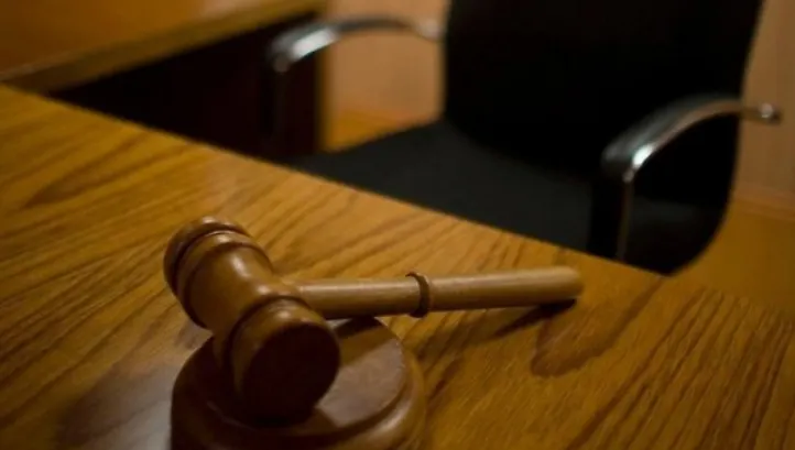 Braşov: Educatorul reţinut după ce ar fi abuzat sexual o fetiţă va fi cercetat sub control judiciar