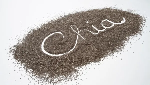 Le crezi SĂNĂTOASE, dar ASCUND un mare pericol. Cum îţi pot face rău SEMINŢELE de CHIA!