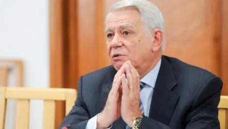 MELEŞCANU ÎI DĂ VOTURILE LUI PONTA. Cum a reuşit să îl CONVINGĂ