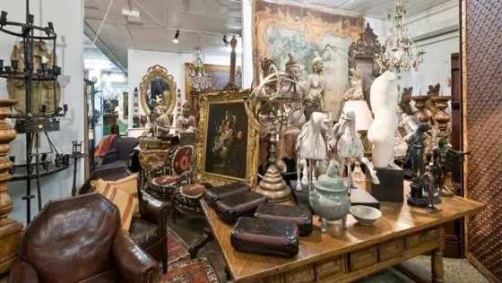 DESCOPERIRE INCREDIBILĂ într-un târg de antichităţi din Cluj