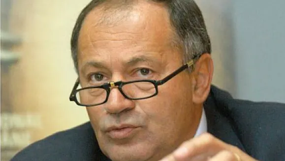 Sorin Roşca Stănescu: Biciul şi zăhărelul în "republica procurorilor"