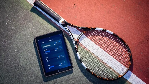 Fii TARE ÎN TENIS ca Simona Halep! Acest gadget TE FACE EXPERT.