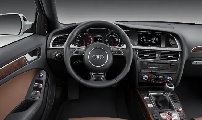 Audi recheamă în service peste 700 de maşini din România