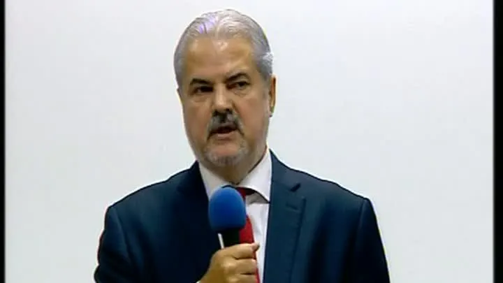 Adrian Năstase: "Ar fi important să se ceară un vot de încredere în Parlament, după o remaniere"