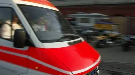 CAZ CUTREMURĂTOR în București: O mămică de 25 de ani s-a aruncat de la etajul 9, după NAȘTERE
