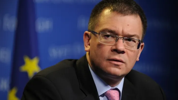 Mihai Răzvan Ungureanu: Este o dramă. Cerem demisia lui Titus Corlățean