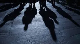 O studentă tâlhărită într-o parcare din Austria acuză şoferii Atlassib de complicitate