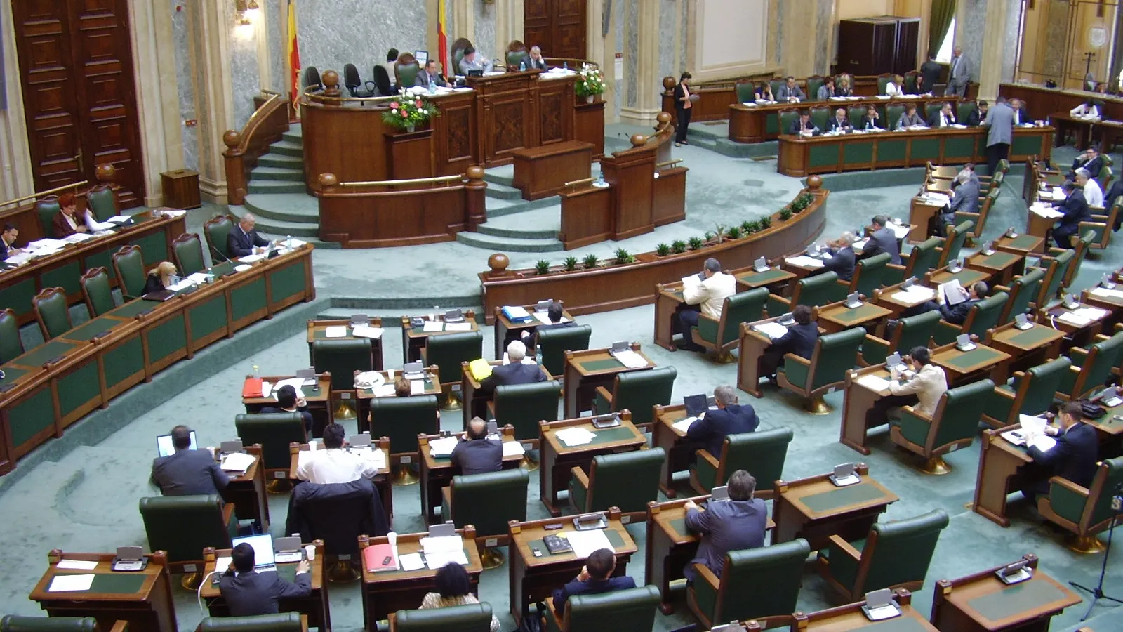 Senatul vrea majorarea bugetului, în 2015, cu 9 milioane de lei mai mult decât anul trecut
