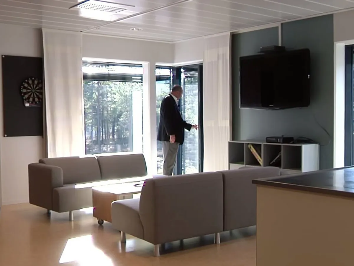 Lux ca la hotel: Cum arată cele mai luxoase închisori din lume