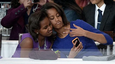 DEMISIE la Washington, după ce a fost încălcat un TABU privind fiicele adolescente ale lui Obama
