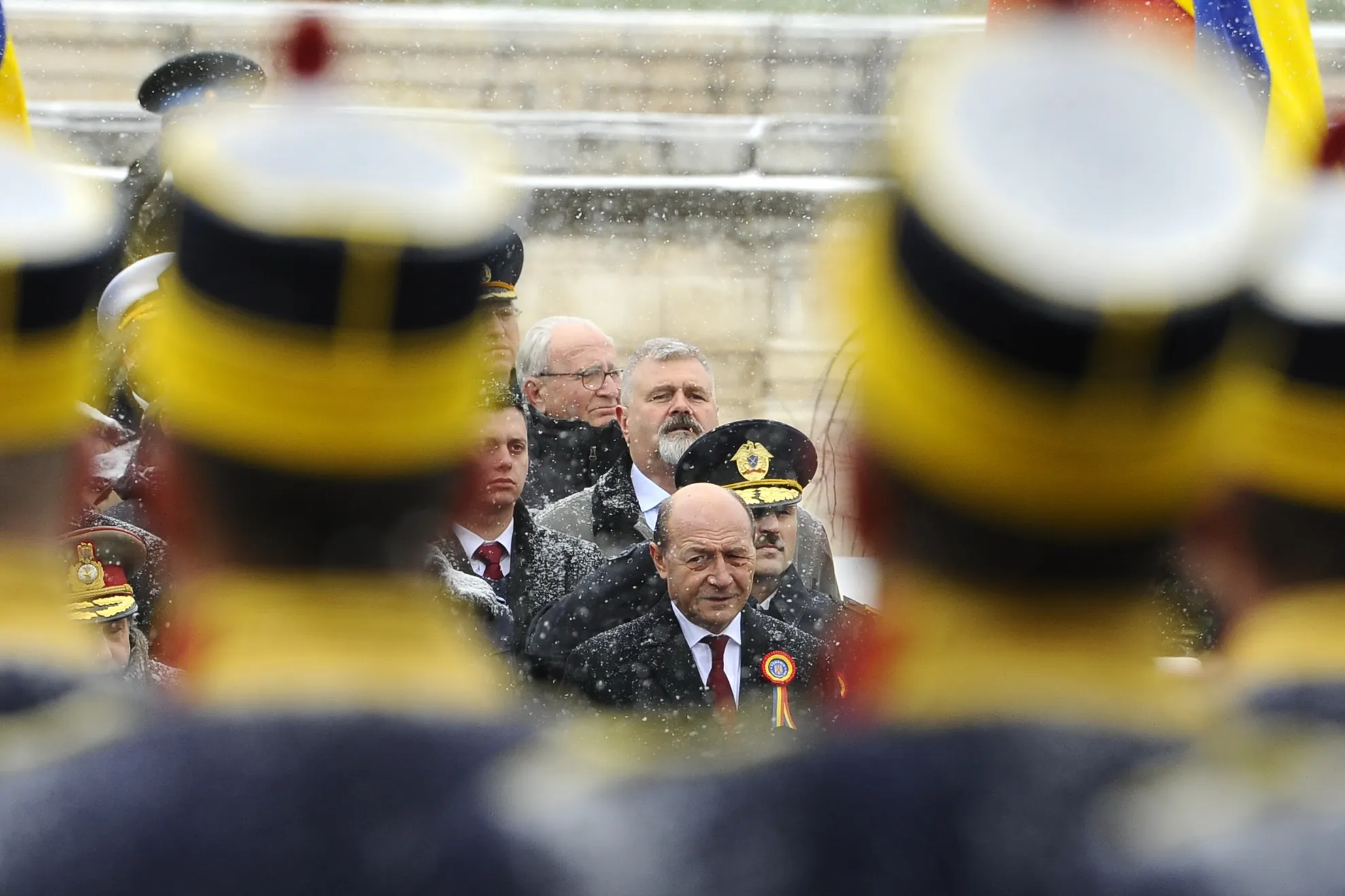 ZIUA NAŢIONALĂ. Băsescu şi Ponta s-au ignorat reciproc la parada militară din Bucureşti