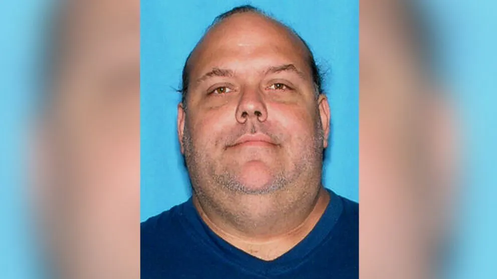 Cel mai DETESTAT PEDOFIL din America a CÂȘTIGAT la LOTO o adevărată AVERE