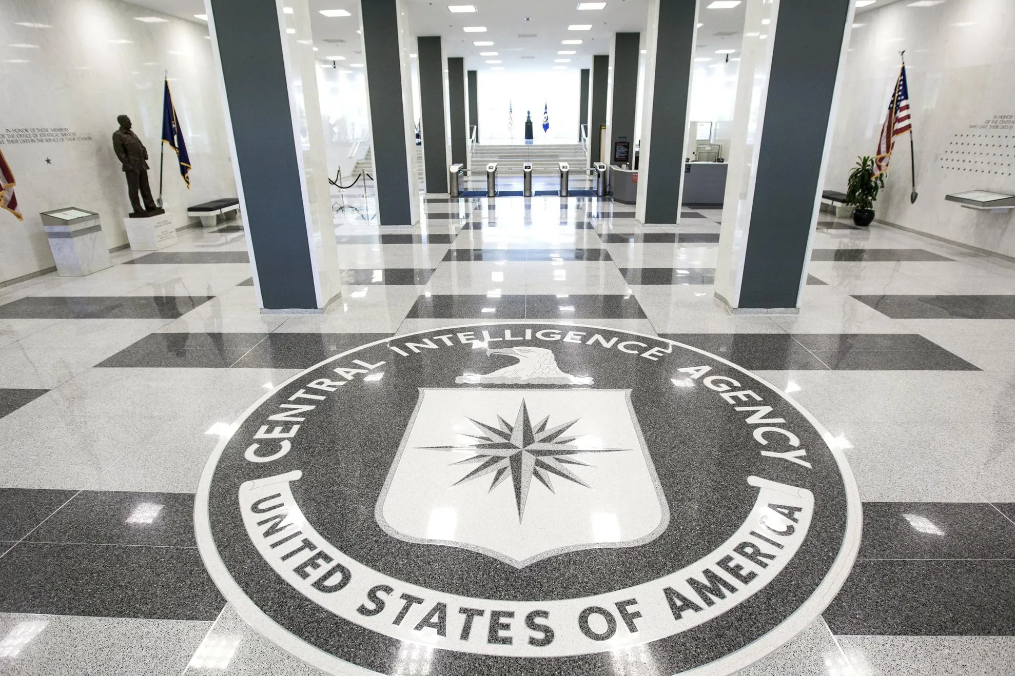 Raportul Senatului SUA: Metodele de interogare utilizate de CIA sunt dure și ineficiente