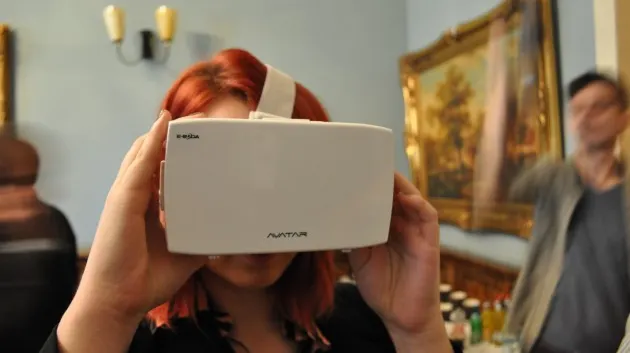 Românii au lansat ochelarii de realitate virtuală! Sunt ieftini și extraordinari