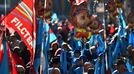 GREVĂ GENERALĂ în Italia: Manifestaţii în 54 de oraşe