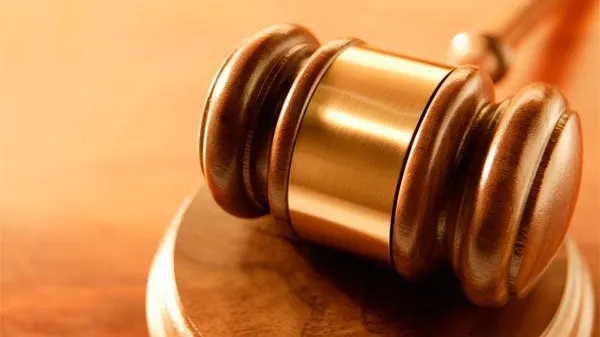 INCREDIBIL! Iată pentru ce a fost condamnată la închisoare o cântăreață