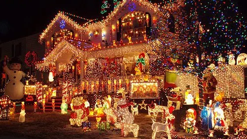 O casă din Croația a fost decorată cu 1.500.000 de luminiţe. Proprietatea a devenit sit turistic