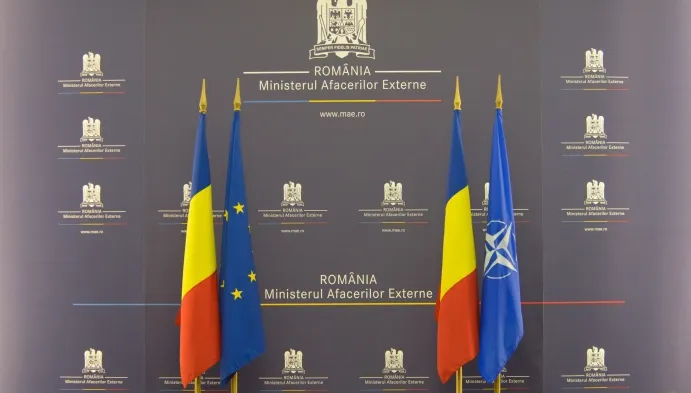 Cad capete după gafele diplomatice de la Paris. Angajaţii MAE, daţi afară