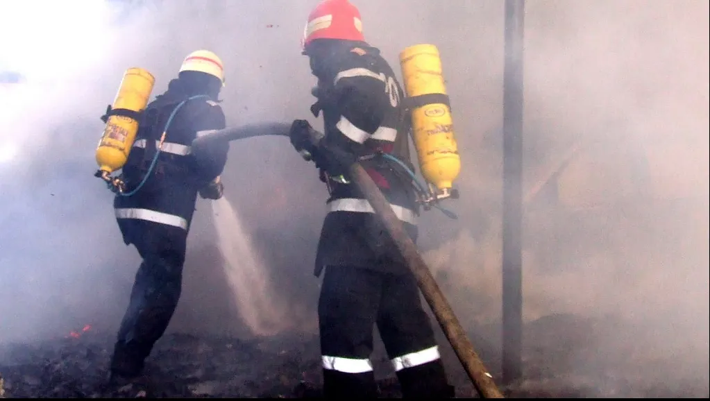 INCENDIU PUTERNIC la Seminarul Teologic din Suceava
