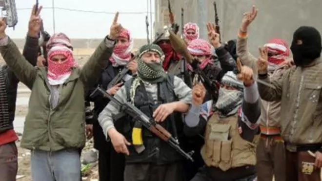 SUA și Irak antrenează combatanți sunniți împotriva STATULUI ISLAMIC