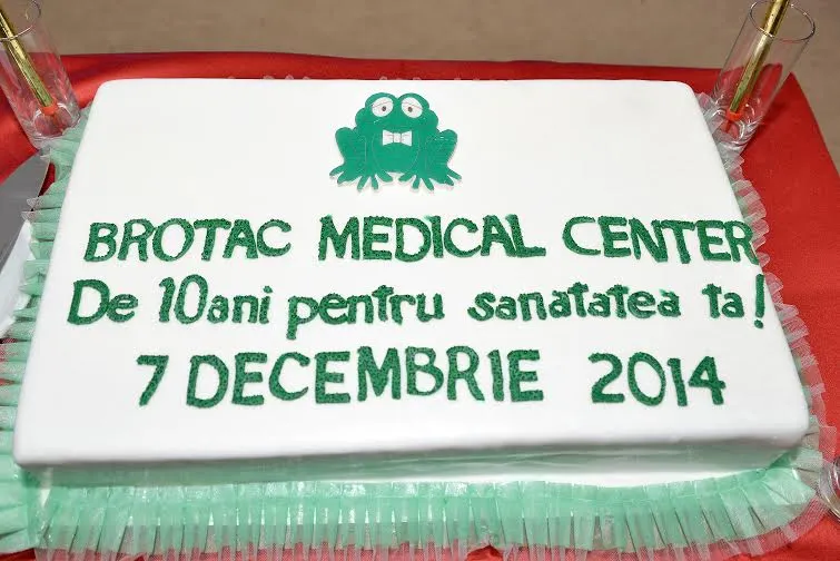Petrecere cu premii si colinde pentru 10 ani de sanatate!