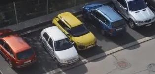 Avea de făcut o parcare simplă. Dacă vezi ce a urmat vei râde cu lacrimi
