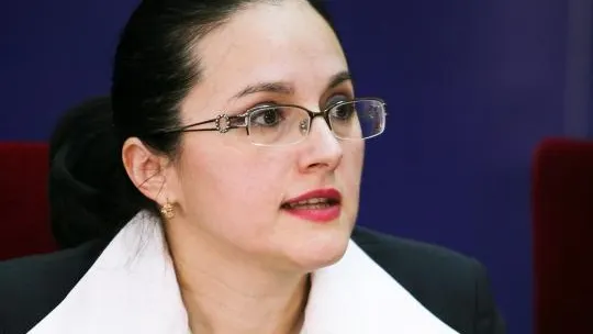 Alina Bica şi Crinuţa Dumitrean rămân în arest preventiv