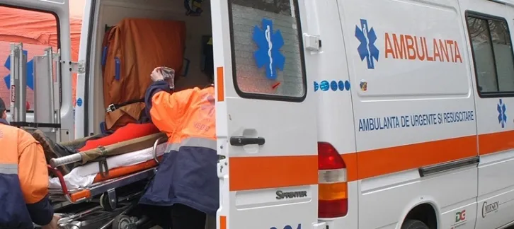 Elevă strangulată de un coleg, la şcoală