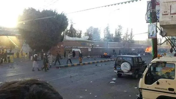 ATENTAT TERORIST cu mașină-capcană, soldat cu cel puțin 50 de morți