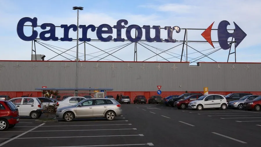 Carrefour angajează 350 de persoane. Cum poți să participi la INTERVIU