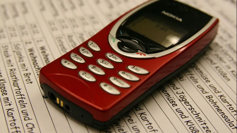 Ai acest model vechi de Nokia prin casa? Costa o avere in strainatate!