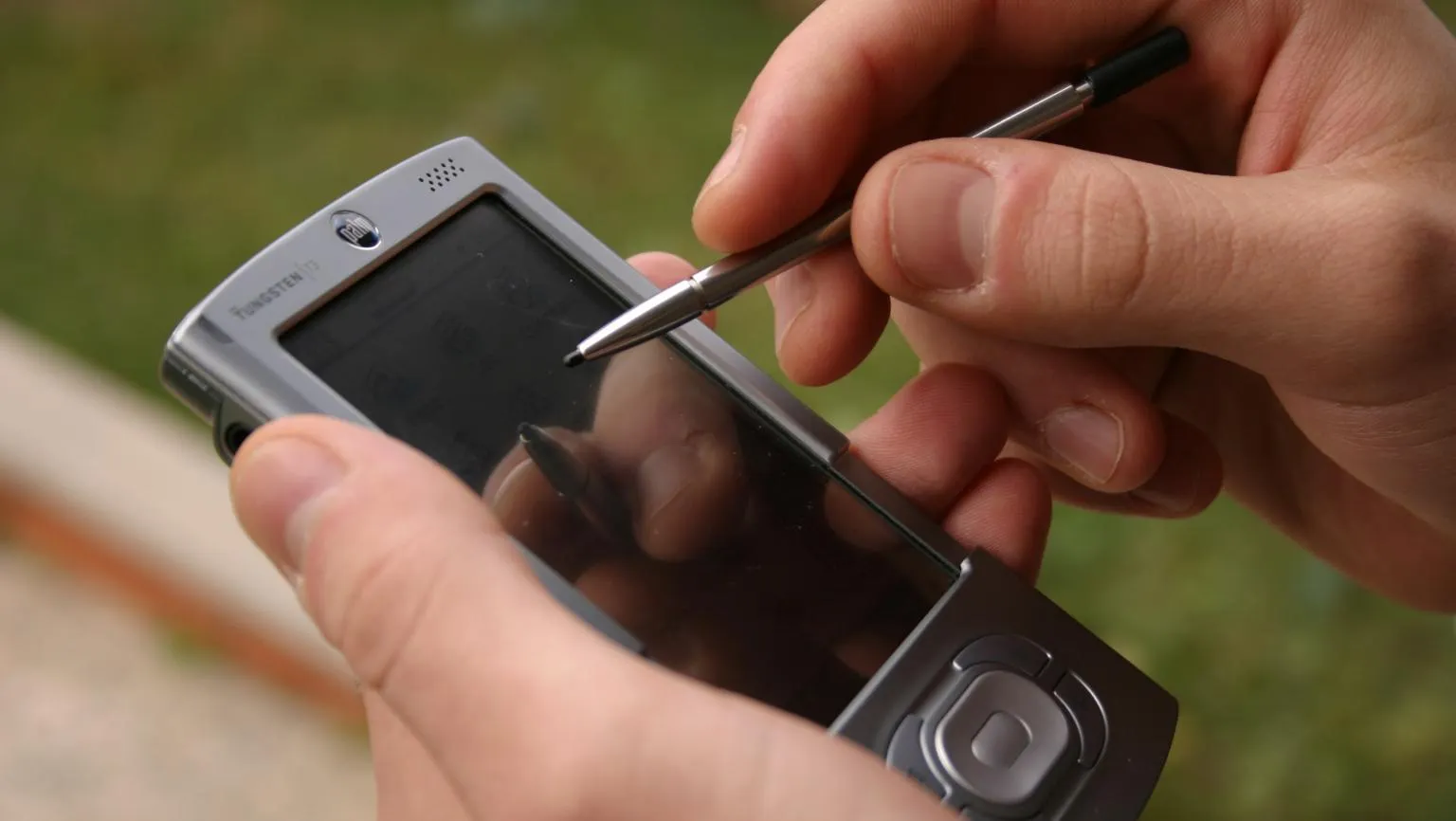 Compania care a ajutat la INVENTAREA SMARTPHONE-ului ar putea face o REVENIRE SPECTACULOASĂ