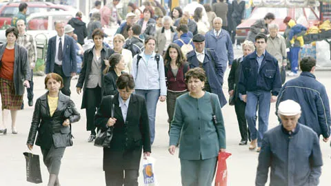 România, tot mai mică. 214 locuitori dispar zilnic din statistici