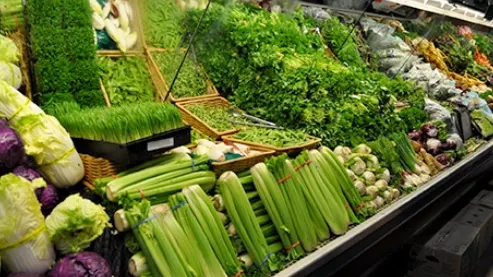 TOT ce nu ştiai despre SALATA VERDE din supermarket. Dezvăluirile unui BACTERIOLOG