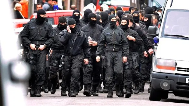 Nu s-a terminat! Forţele de securitate franceze continuă urmărirea, după atentate