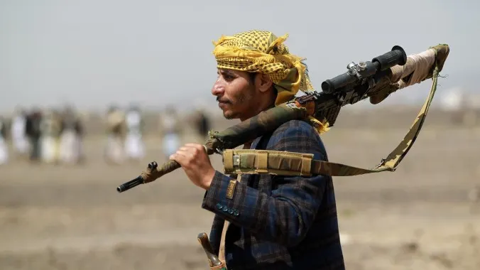 SUA și Marea Britanie și-au închis ambasadele în Yemen și au evacuat personalul
