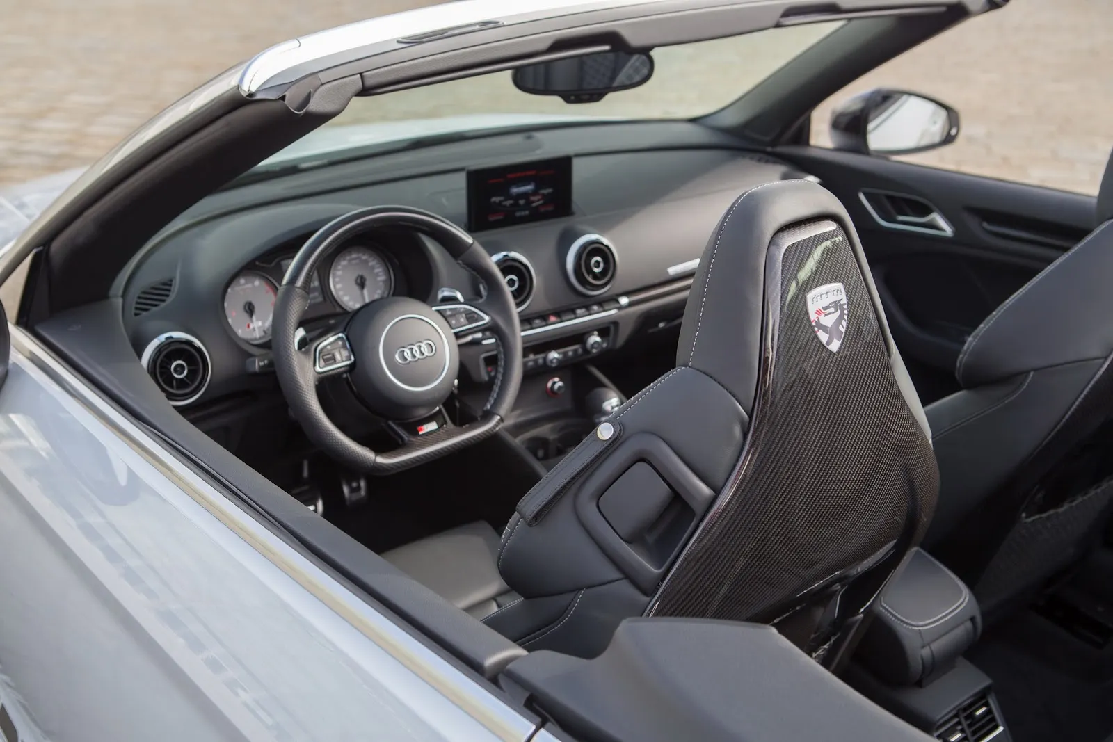 Cum arată şi cât costă cel mai scump Audi S3 Cabrio din lume