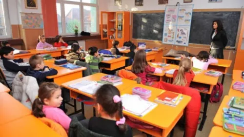 Comparaţie între România şi Marea Britanie. Ce învaţă elevii de clasa a IV-a- noua programă şcolară
