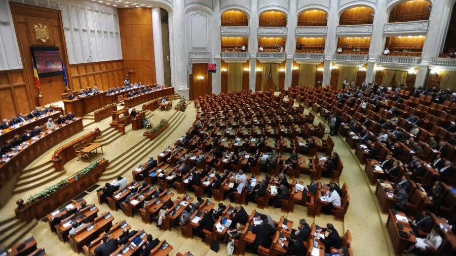 Deputații şi-au ales noua conducere. PSD obține încă un post de vicepreședinte